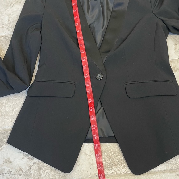 Apostrophe Deep Satin Lapel Fitted One Button Blazer Jacket | Black | Size 2 - Picture 4 of 7